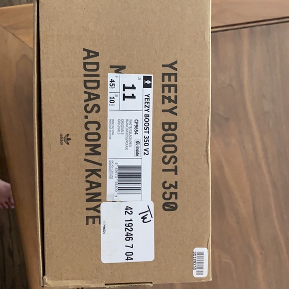 Yeeze boost 350 zebra sneakers-